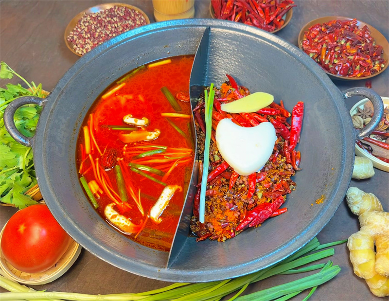 麻辣番茄鸳鸯锅